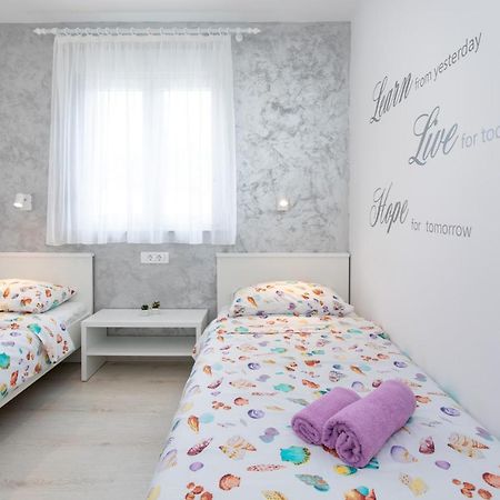 Apartment Blazi Njivice Εξωτερικό φωτογραφία